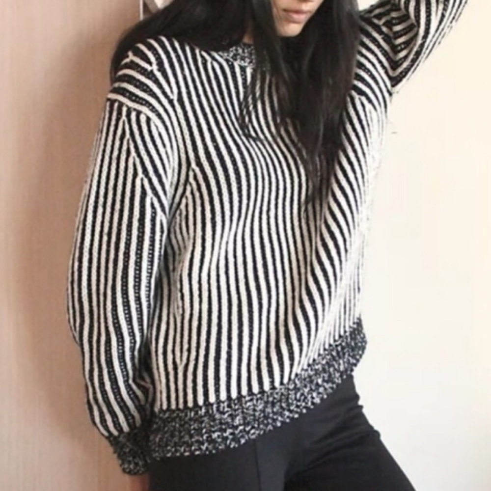 Elizabeth and James plaited crew neck Sweater, Size Large - Picture 2 of 8